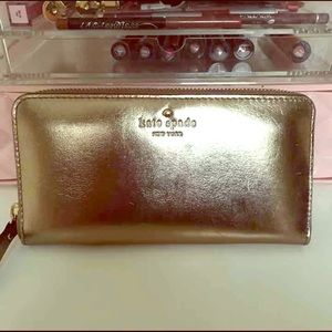 Kate spade ♠️ Gold wallet authentic